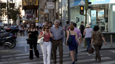 La confianza del consumidor sube 5,3 puntos  en agosto por la mejora de la situación actual