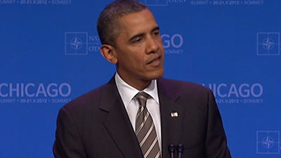 Obama olvida la dieta sana de Michelle y se pega un atracón de fritos