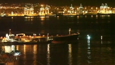 Los pescadores faenan con normalidad en las aguas próximas a Gibraltar