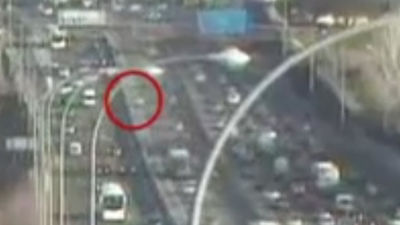 Detenido un motorista circulando en zigzag a gran velocidad en la A-6