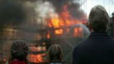 Dos detenidos por el incendio del coche de un concejal en Torrelodones