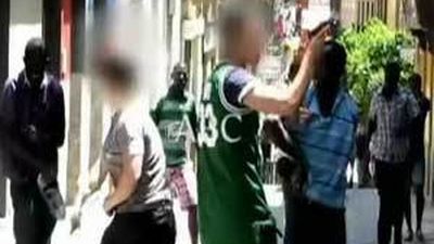 La detención de un mantero en Lavapiés acaba con un  enfrentamiento entre la Policía y vecinos