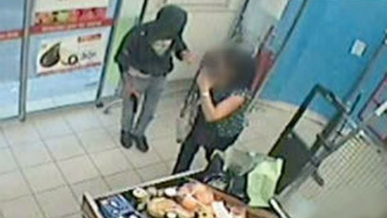 Detenidos los autores de 13 atracos en supermercados Día de Madrid