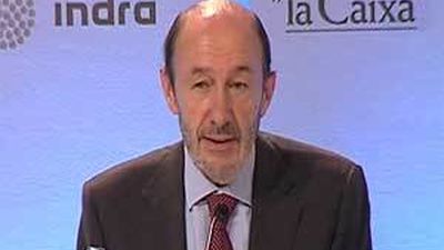 Rubalcaba dice que con  Bankia no se podría haber hecho peor