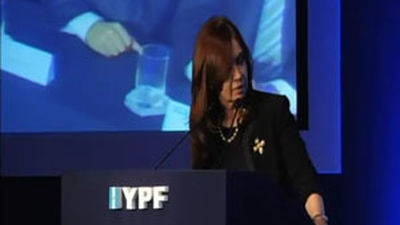 Cristina Fernández: "El petróleo es más de los hombres"
