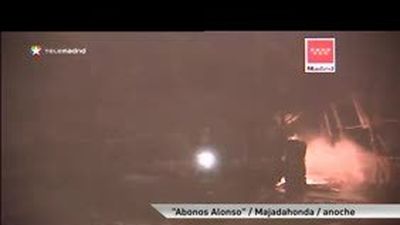 Arden cinco palas retroexcavadoras y un camión en Majadahonda