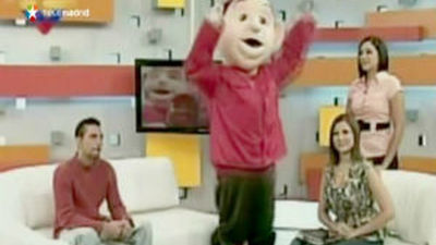 El chavismo ensalza la imagen de Chávez hasta con gigantes muñecos hinchables