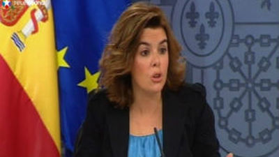 Sáenz de Santamaría: "no hay una decisión tomada" sobre el rescate bancario