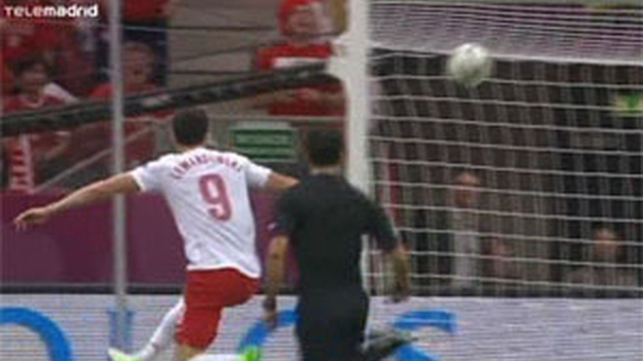 El primer gol de la Eurocopa de Lewandowski