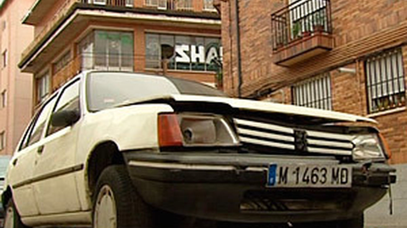 Un cementerio de coches en Carabanchel
