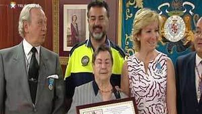 El Escorial nombra "hija adoptiva" a Esperanza Aguirre