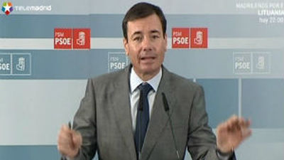 El PSOE pide a la Asamblea un adelanto de 60.000 euros para pagar a sus asesores