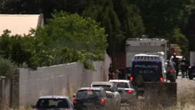 Ruth Ortiz colabora en búsqueda de sus hijos en la finca de "Las Quemadillas"