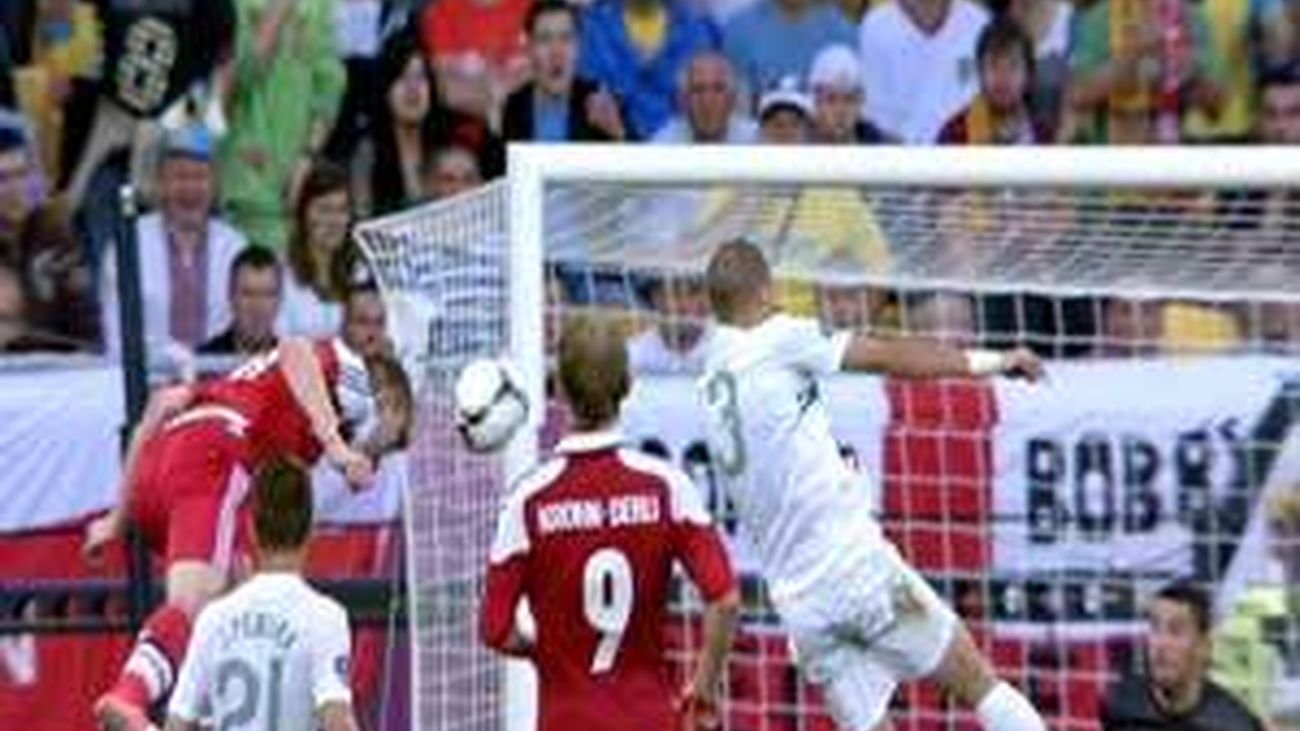 Portugal vence 3-2 a Dinamarca en la Eurocopa