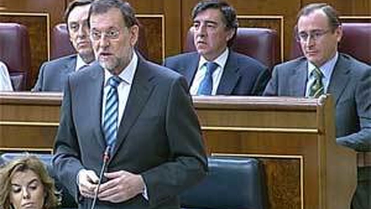 Rajoy pide que la UE y el BCE actúen porque "el euro está en riesgo"
