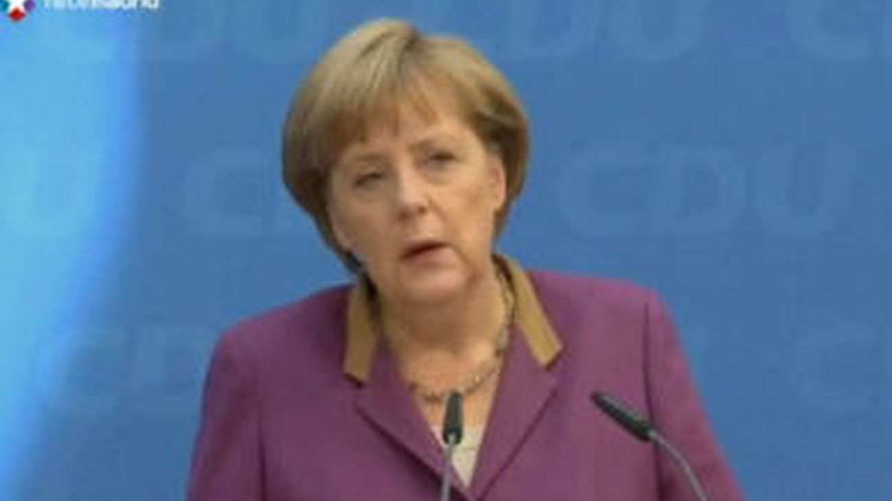 Merkel justifica las ayudas a España por comportamientos "irresponsables"