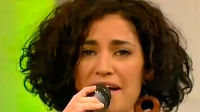 Elena Gadel y su primer disco