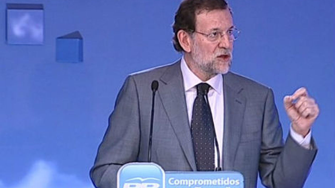 Rajoy dice que por ahora no se subirá el IVA como propone el FMI