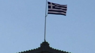 Los líderes griegos aprueban el grueso de las medidas de austeridad