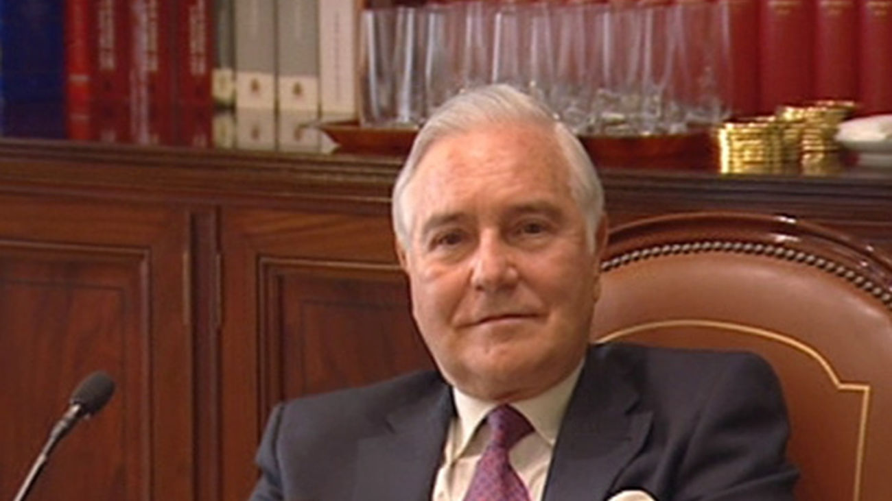 Dívar: No puedo continuar contra la voluntad mayoritaria de los vocales