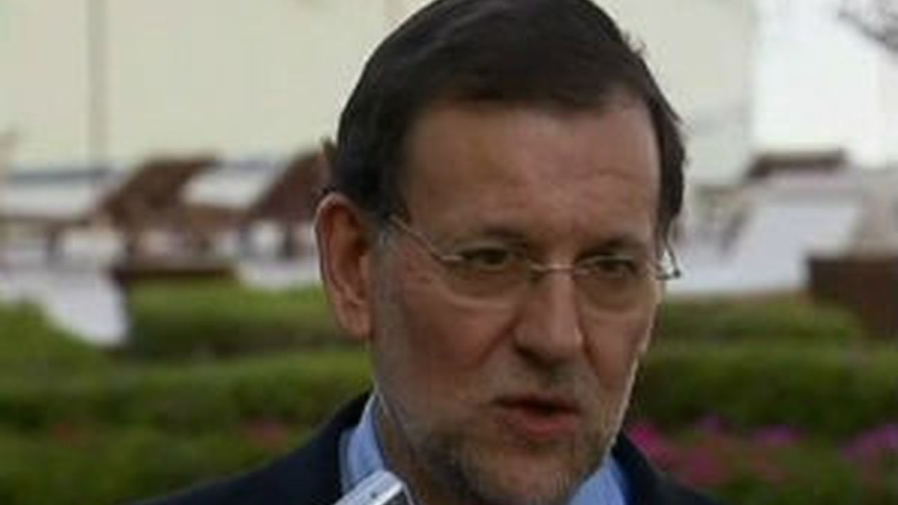 Rajoy insta, a su llegada al G20, a defender el euro como "un proyecto irreversible"