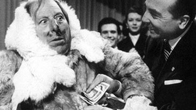 "Historias de la radio", una adaptación teatral con ritmo muy cinematográfico