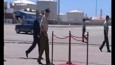 El Rey muestra su apoyo a los pescadores y a la Guardia Civil