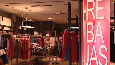 Comerciantes de Madrid piden liberalizar las rebajas en menos de 300 metros