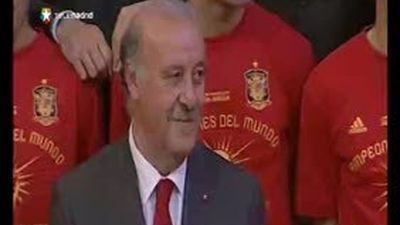 Del Bosque asegura que España buscará posesión del balón y profundidad ante Francia