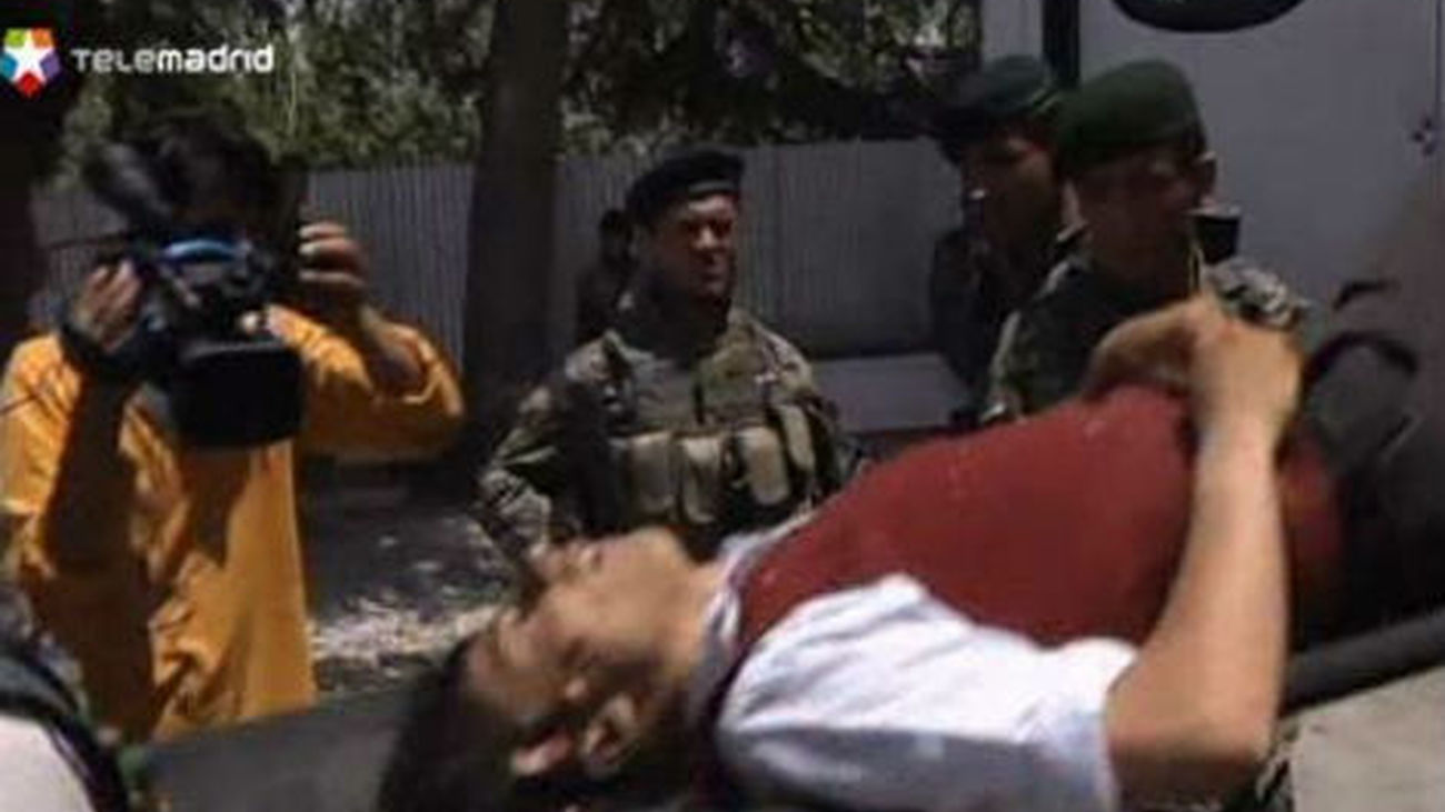 Al menos 26 muertos, 15 de ellos civiles, en ataque talibán a hotel de Kabul