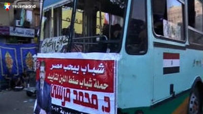 La comunidad internacional tiende la mano a Mursi y le pide moderación y respeto