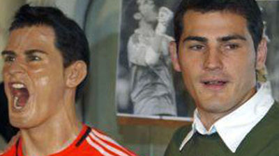 Las figuras de cera de Casillas o Iniesta apoyarán a la selección española