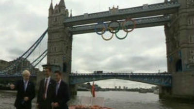 La antorcha olímpica aterriza en Londres a menos de una semana de los Juegos