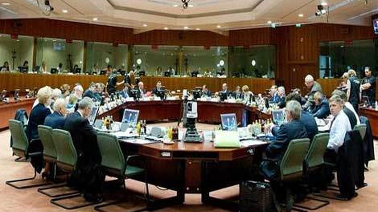 La UE aprueba el plan por el crecimiento y el empleo por 120.000 millones