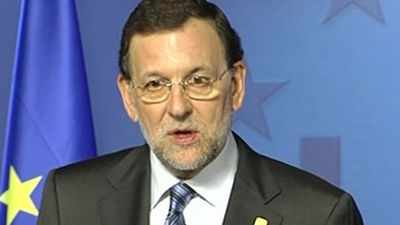 Rajoy preside la comisión económica que abordará la reforma de la ayuda a parados