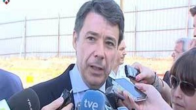 González defiende el sistema de préstamo que garantiza los libros y el ahorro