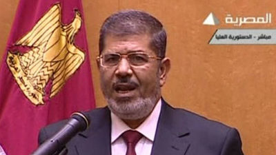 Mursi jura el cargo como presidente de Egipto