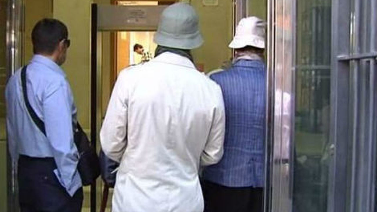 Los excursionistas del incendio de Saelices declaran que el fuego no se inició en la barbacoa