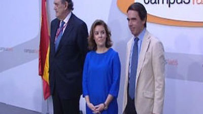 Santamaría urge a reducir empresas públicas y regula los sueldos municipales