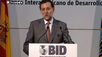 Rajoy garantiza que hará "todo lo posible" para salir de la crisis económica