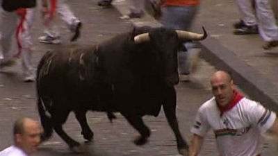 Siete heridos en el encierro, dos con cornadas y un tercero con un puntazo