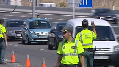 Detenido un conductor que circulaba por la A-5 a 215 kms por hora