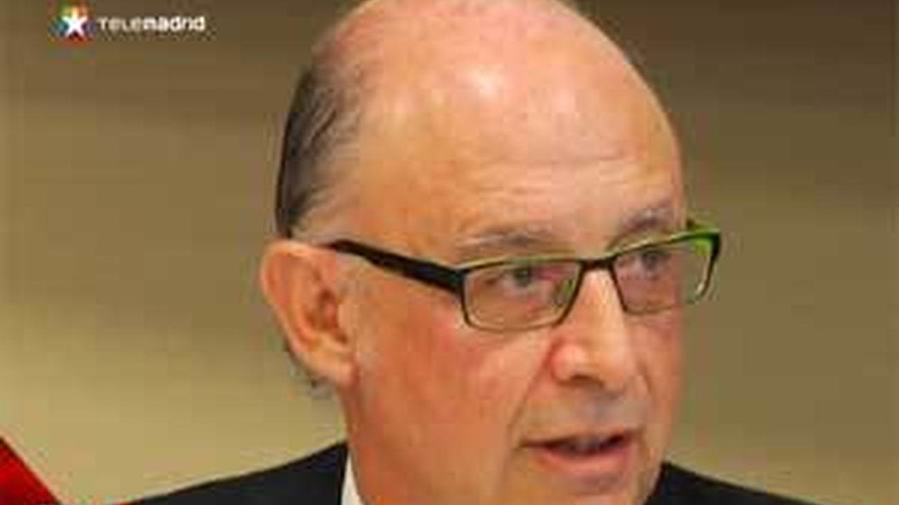 Montoro avanza una subida del IVA y menor fiscalidad para el trabajo