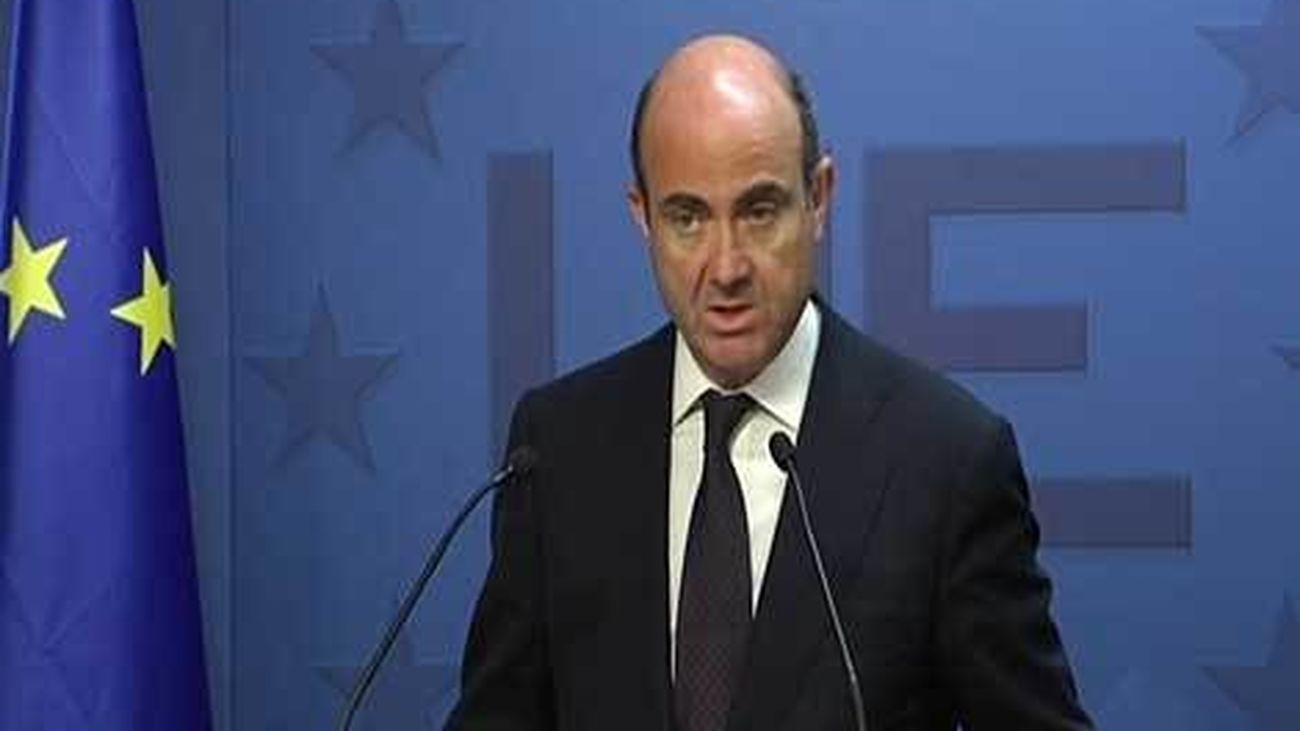 De Guindos dice que España no debe conformarse con una recuperación coyuntural