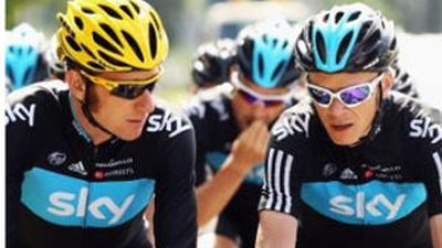Froome tuvo que aflojar para no perjudicar a Wiggins