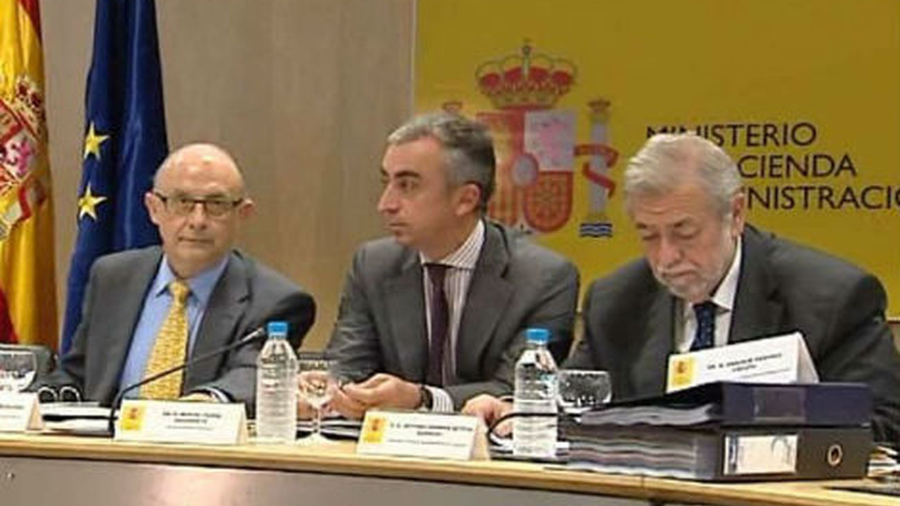 Hacienda no relajará el objetivo de déficit a las Comunidades autónomas en 2012