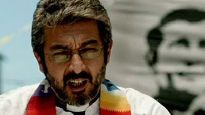 Darín se pone el alzacuellos