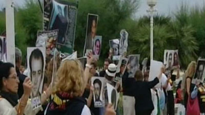 "Mujeres por la justicia" piden en San Sebastián la ilegalización de Bildu