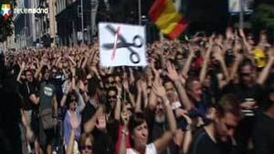 Los funcionarios vuelven a salir a la calle y cortan varias calles del centro