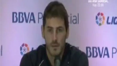 Casillas no se ve como técnico y admite que también sufre por la crisis española